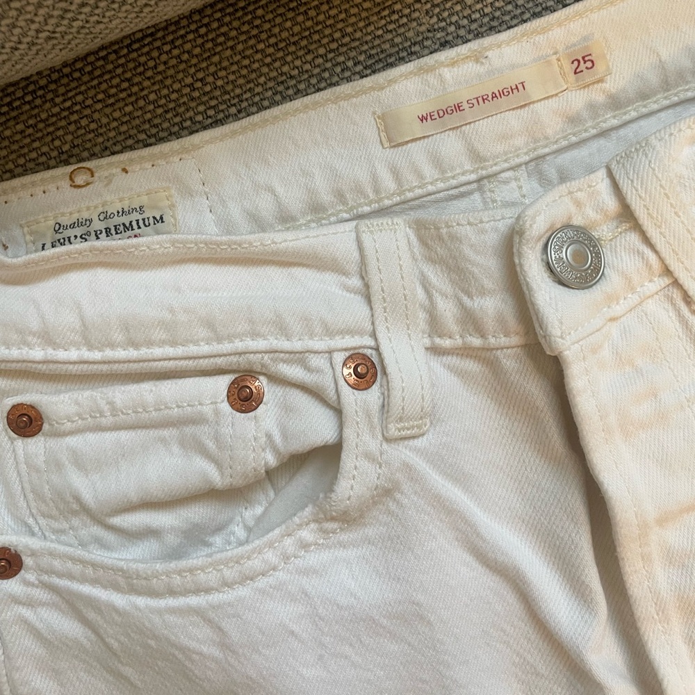 Levi’s straight jeans